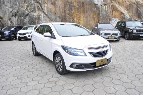 CHEVROLET ONIX 1.4 MPFI LTZ 8V FLEX 4P MANUAL CHEVROLET ONIX 1.4 MPFI LTZ 8V FLEX 4P MANUAL
